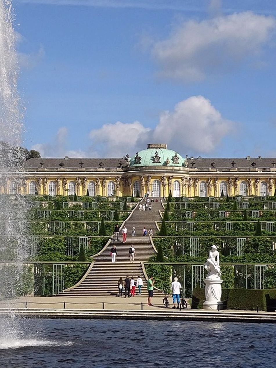 Uzun Yolculuktan Sonra Mitoloji Anlatıcısının Portresi